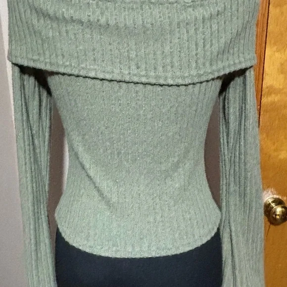 Off the shoulder olive green crop sweater. Size S. Bell sleeve accents. - Picture 2 of 6
